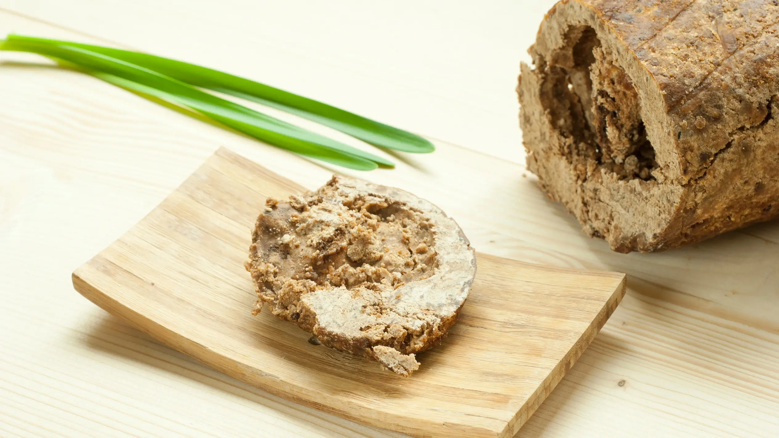 Moroccan Black Soap vs African Black Soap - TASANO